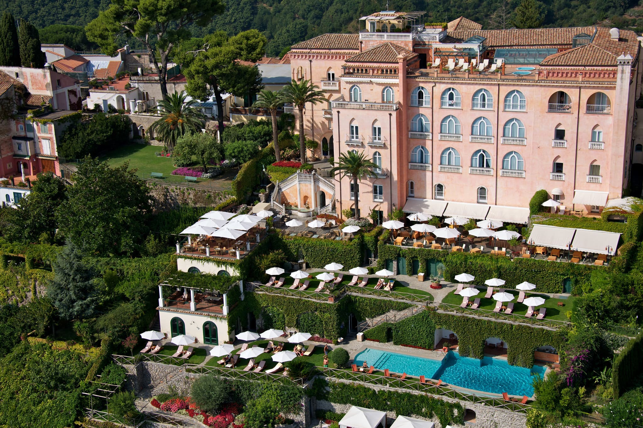 CheChic - Destination wedding Italy - Palazzo Avino - Amalfi Coast1 The elegant facade of Palazzo Avino: Timeless Luxury Above the Amalfi Coast