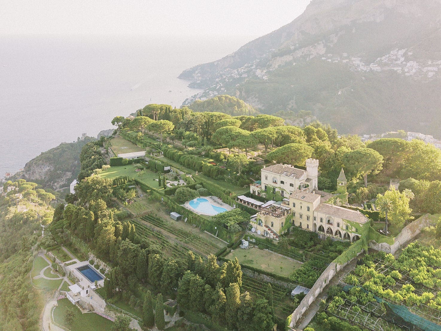 Celebrate your wedding at Villa Cimbrone, one of Ravello’s most iconic location, where romance, history, and panoramic beauty define every moment