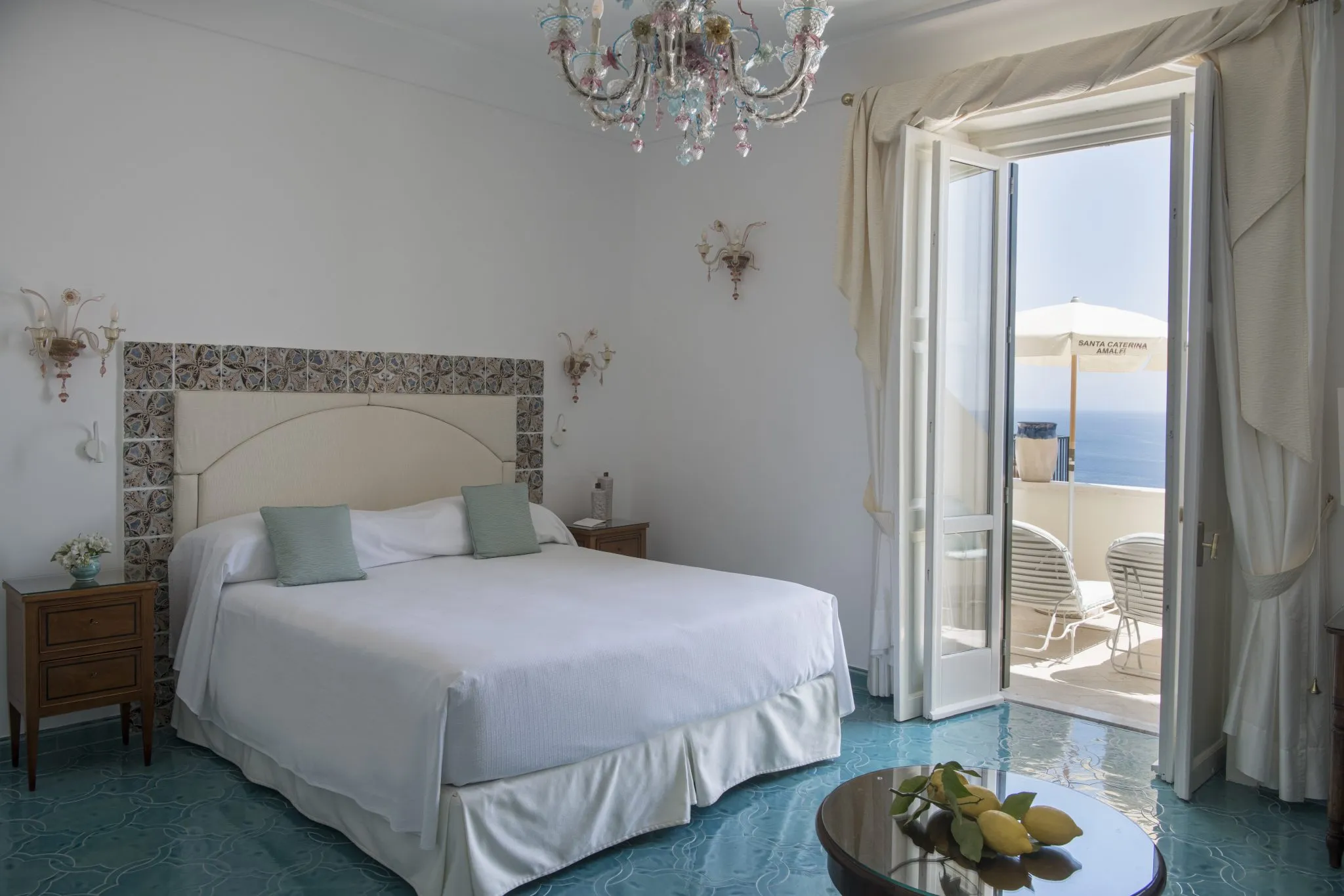 The suites at Hotel Santa Caterina: unforgettable weddings on the Amalfi Coast.