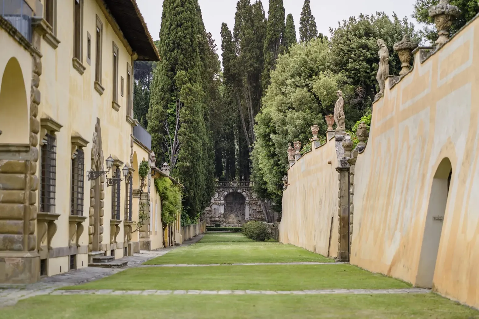 The Reinassance garden of Villa Gamberaia wedding venue