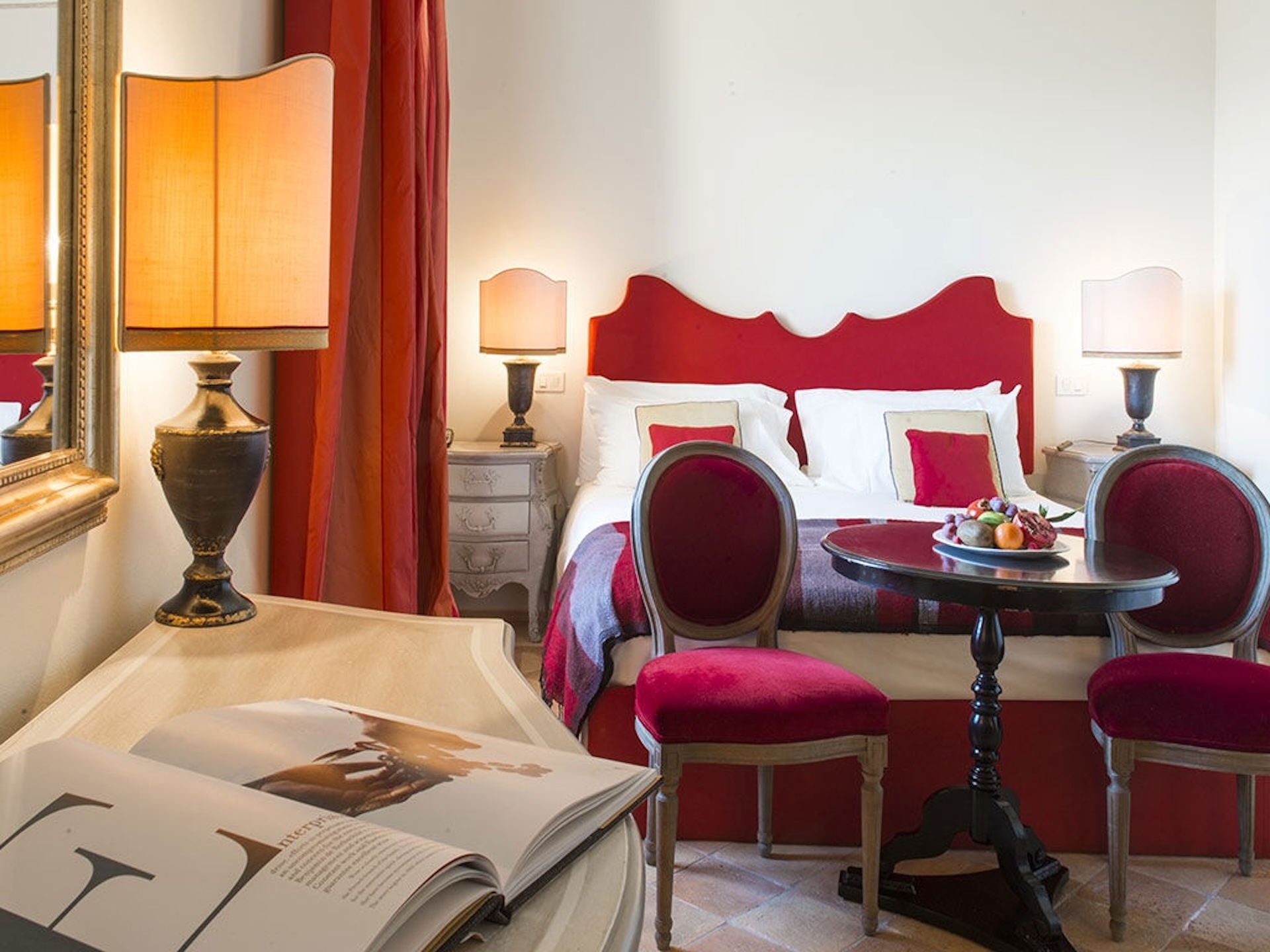 The inner spaces of Castello di Velona