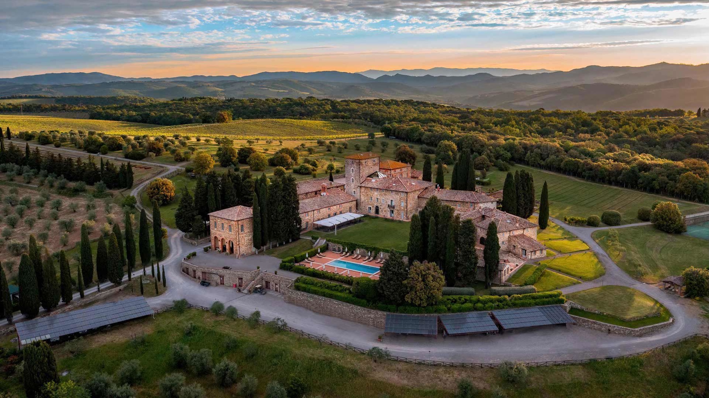 destinationweddingitaly - wedding immersed in the magic of Tuscany - Borgo Scopeto Relais 00004 Destination wedding immersed in the beauty of Tuscany at Borgo Scopeto Relais