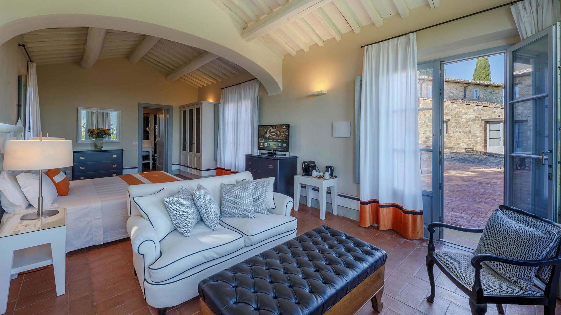 Destination wedding in Tuscany at Borgo Scopeto Relais