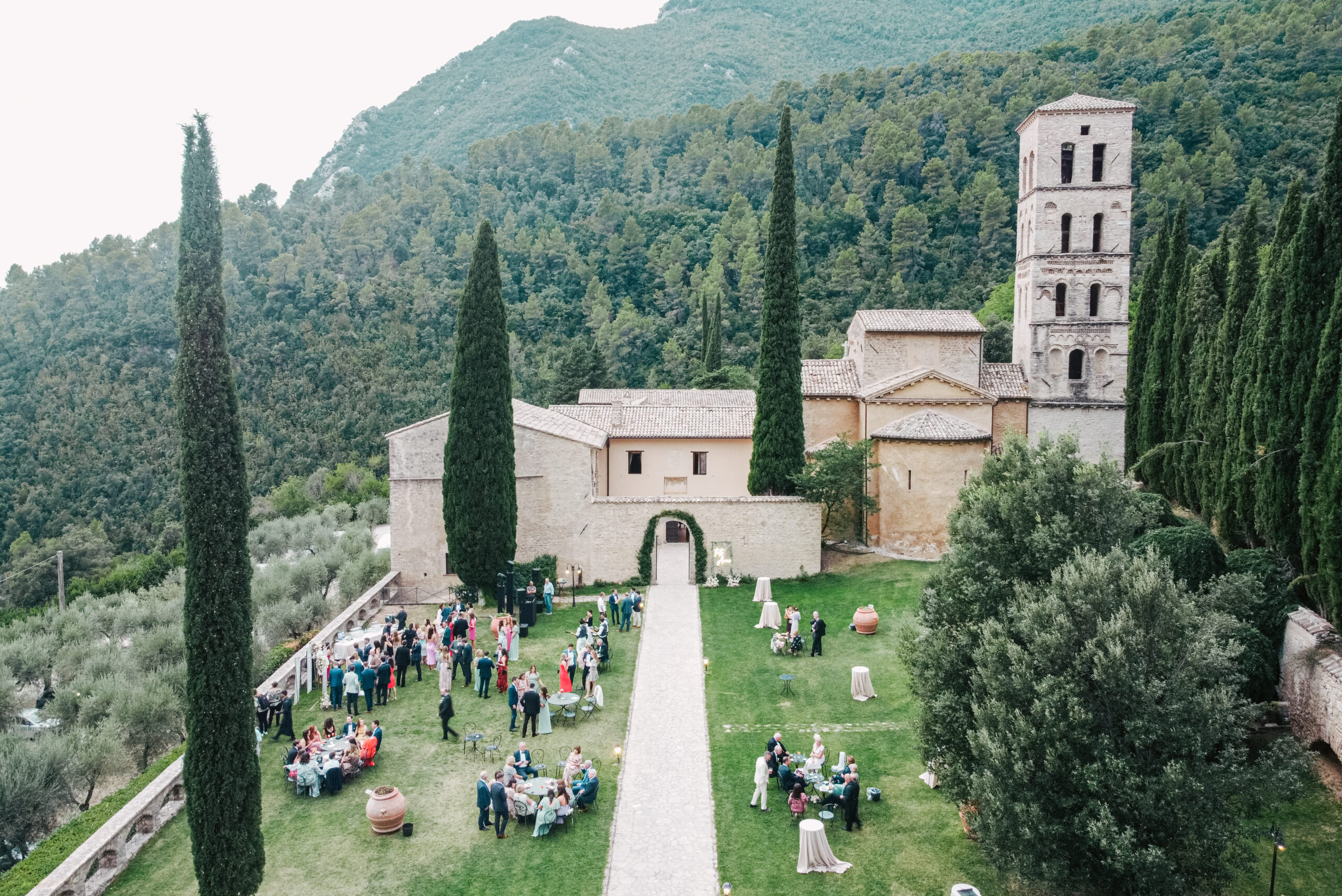 Luxury Destination wedding Italy in Umbria at Abbazia San Pietro in Valle