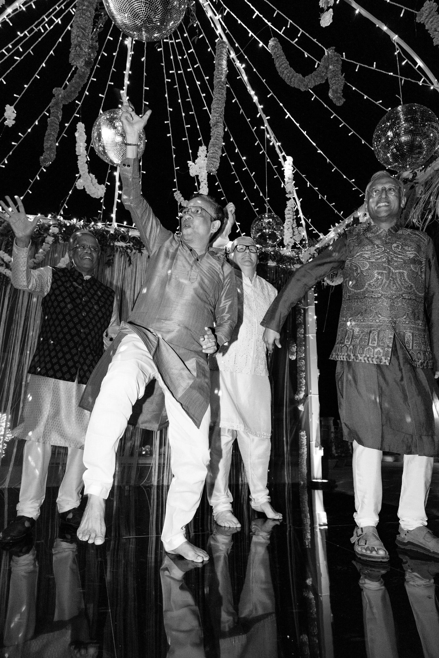 CheChic - Destination wedding Italy - Anjali & Vignesh - Traditional Indian wedding in Sicily18 Image