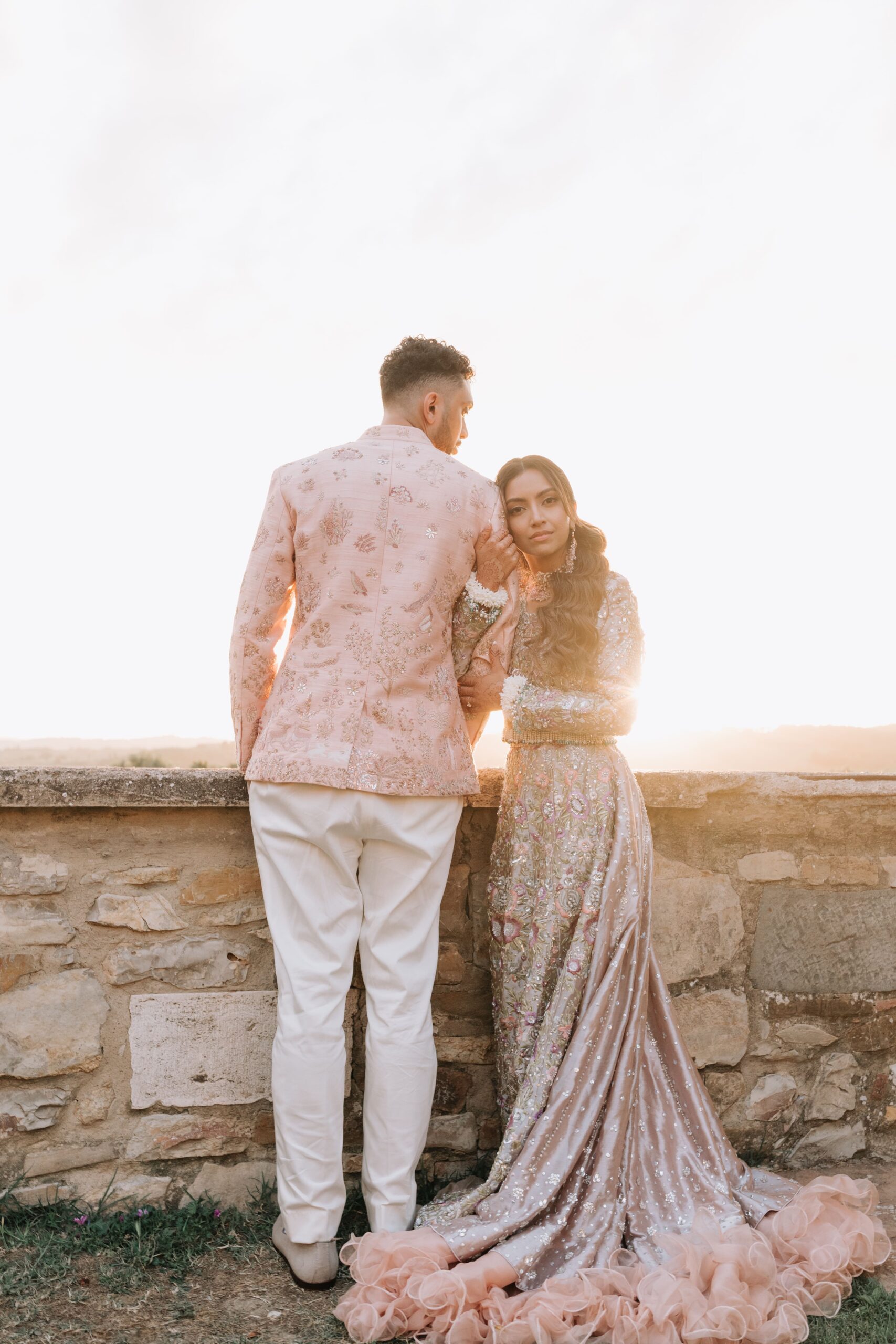 CheChic - Destination wedding Italy - Asyla & Aafaq - Bespoke Indian wedding in Tuscany18 The bride and the groom at the sunset