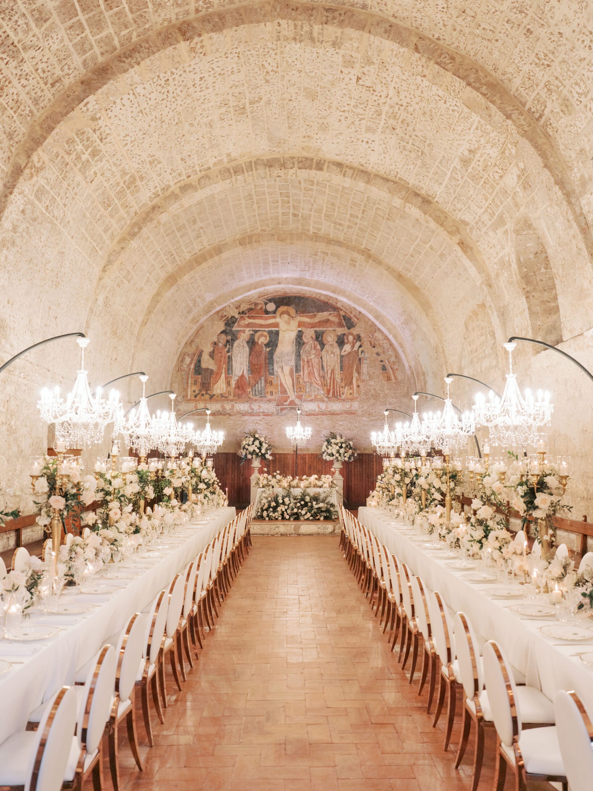 Imperial tables at La Badia di Orvieto, Umbria