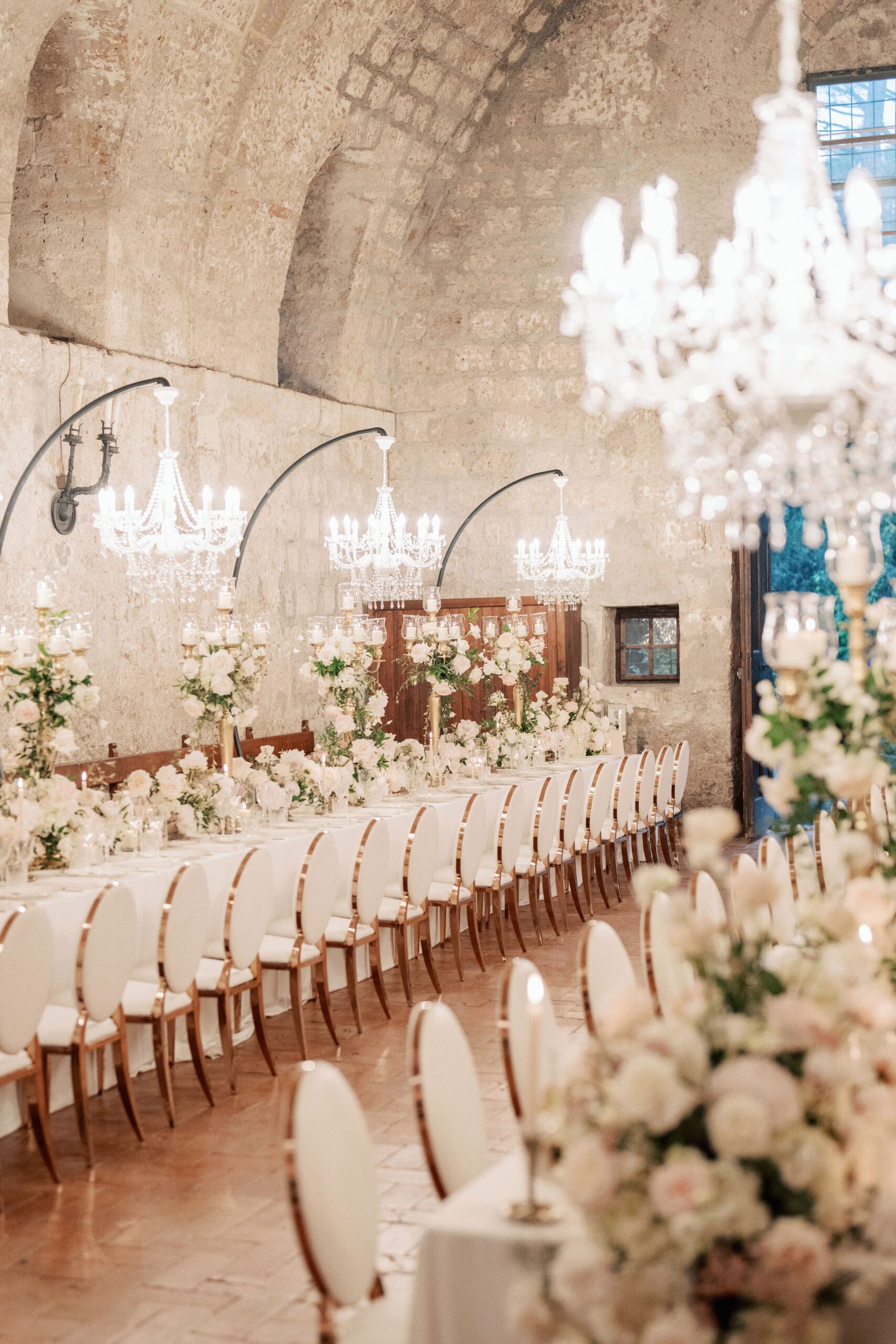 Imperial tables at La Badia di Orvieto, Umbria
