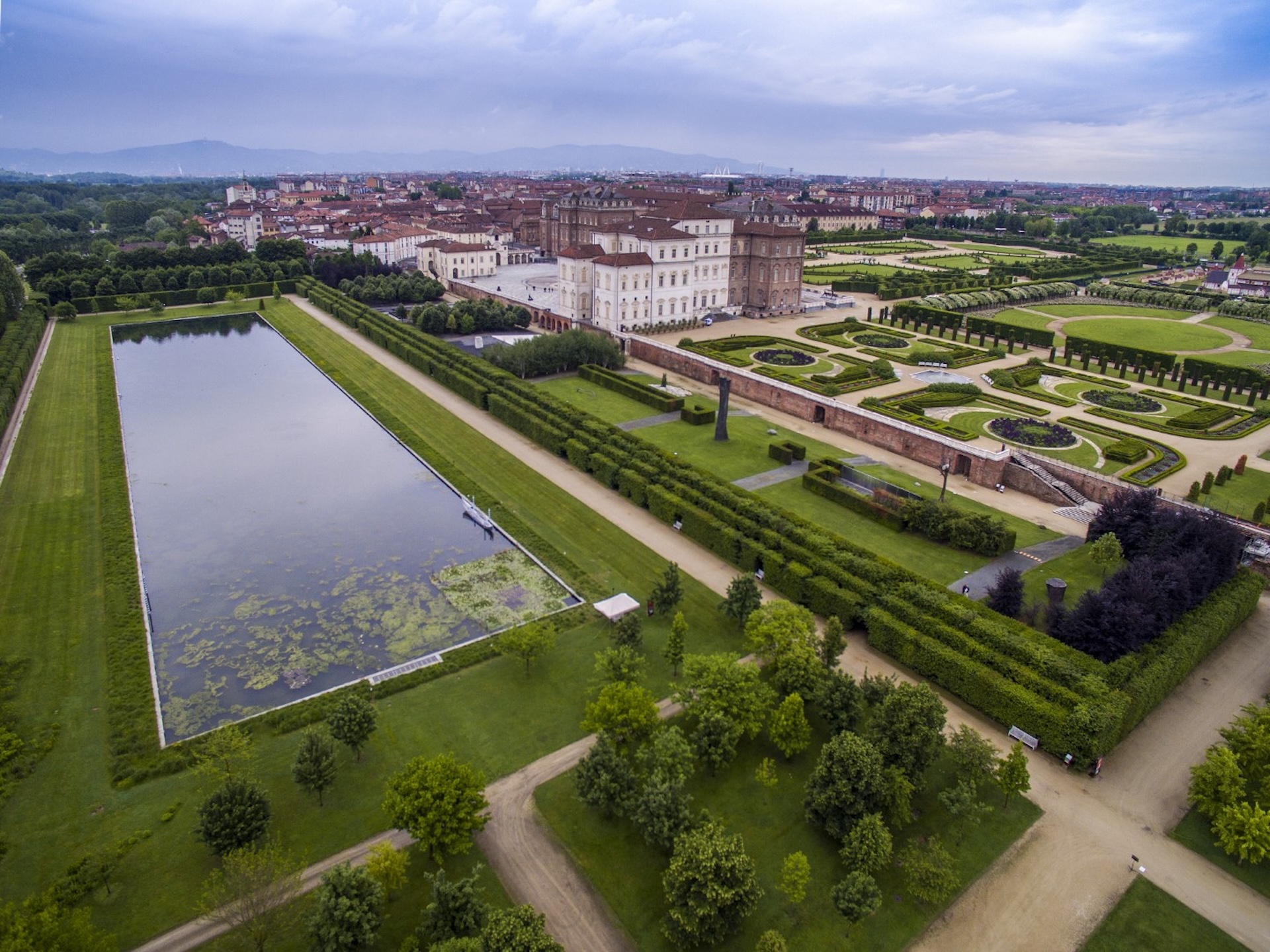 CheChic - Destination wedding Italy - Wedding in Piemonte at La Venaria Reale - Turin - 00010 A Timeless Celebration of Royal Elegance and Refined Beauty at Reggia di Venaria, Torino